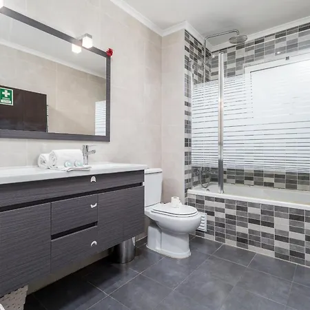 Lägenhet Beguest Tejo River Lisbon Almada