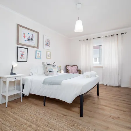 Beguest Tejo River Lisbon * Almada