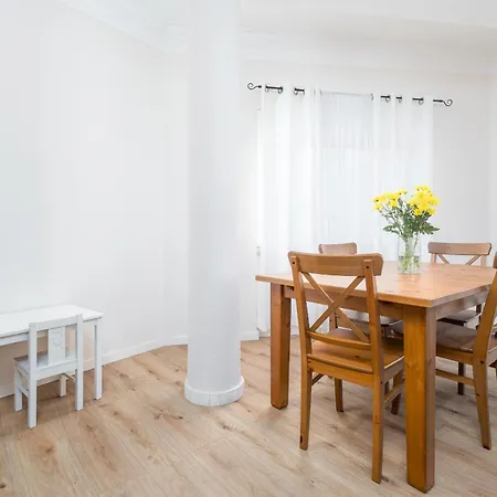 Beguest Tejo River Lisbon Almada